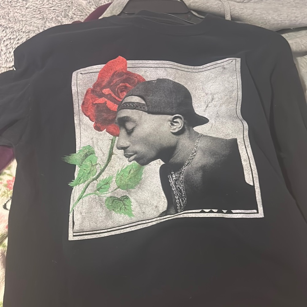 2pac long sleeve short